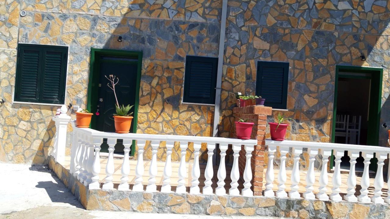 Villa Fredi Orikum Luaran gambar